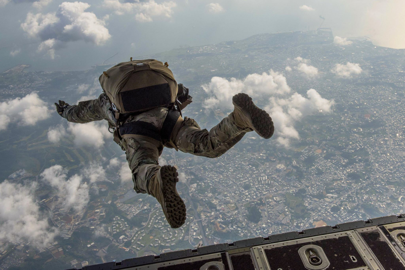 Illustration for article titled Airman Magazine Photo of the Week Contestants